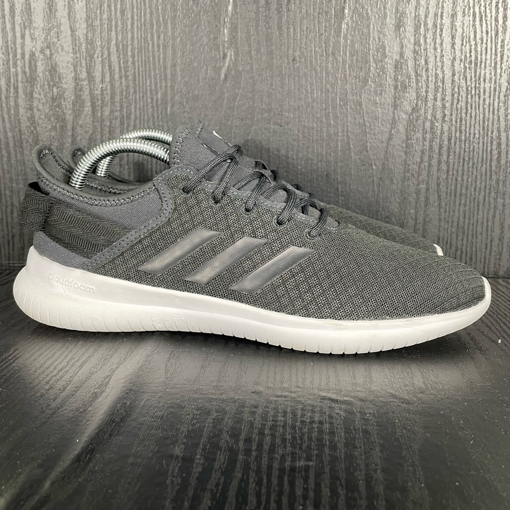 Adidas CLOUDFOAM Women’s size 10